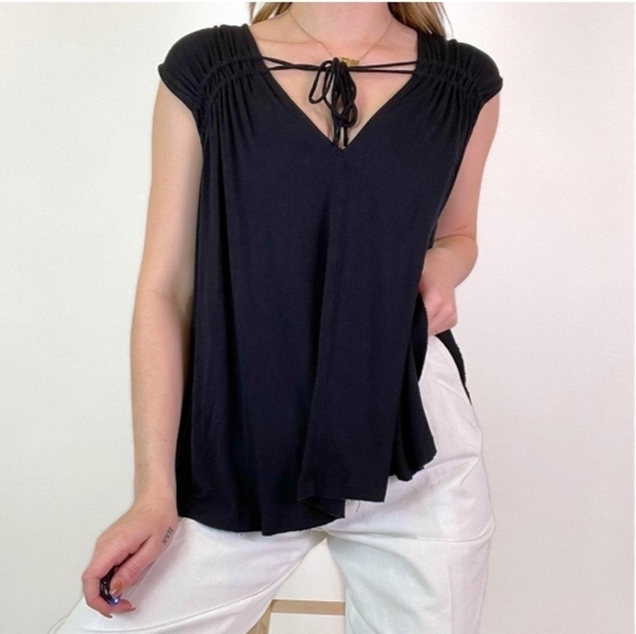 Free people black flowy shoestring t-shirt blouse - Picture 1 of 3